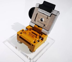 Test-Sockel für extreme Testbedingungen